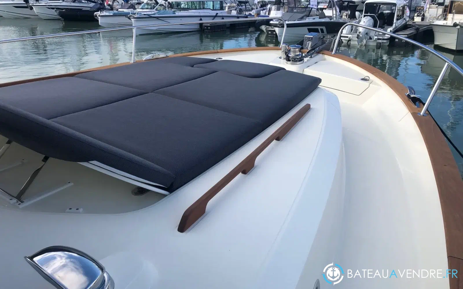 slider 2 Rhea Trawler 34