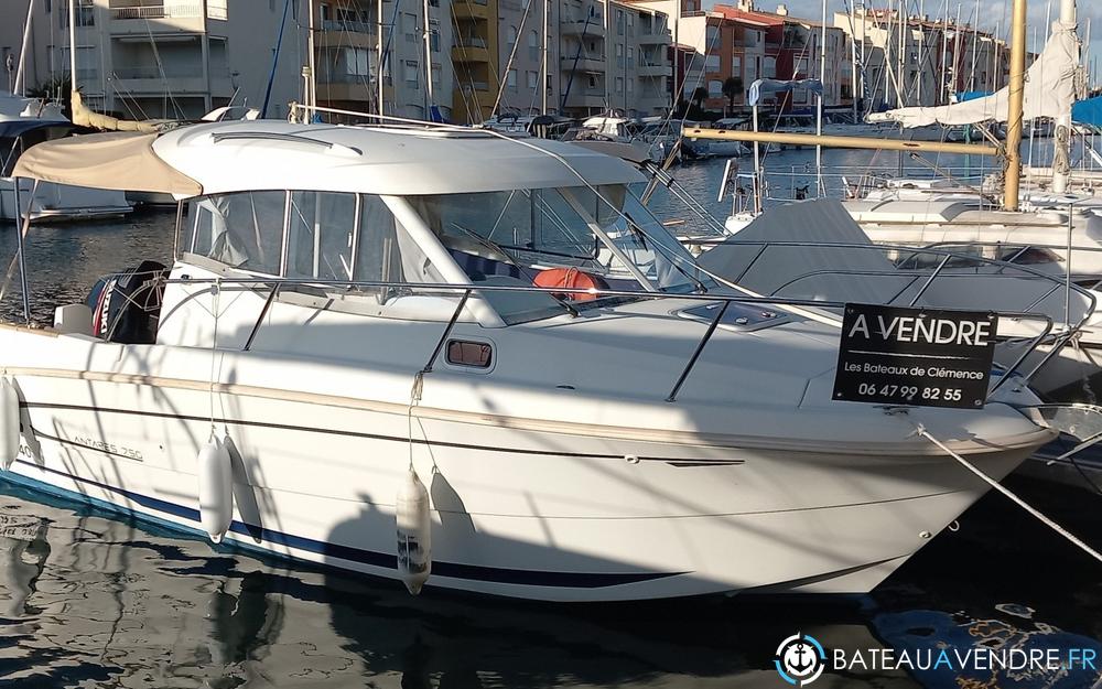 Beneteau Antares 750 HB exterieur photo de présentation