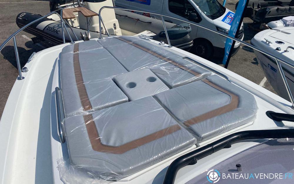 Beneteau Flyer 8 SUNdeck V2 exterieur photo 2