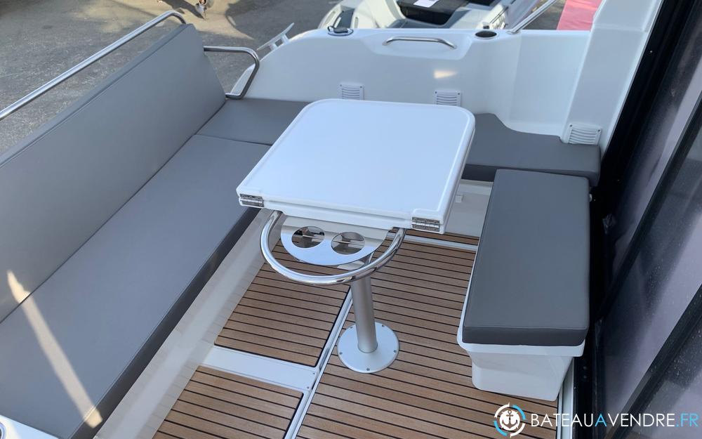 Beneteau Antares 9 OB interieur photo 2