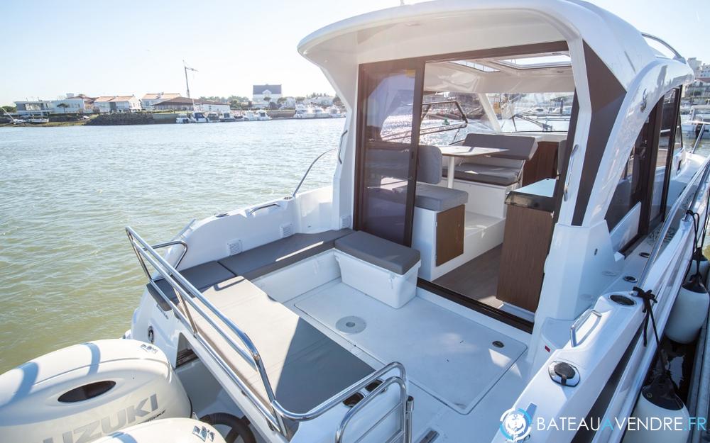 Beneteau Antares 9 OB exterieur photo de présentation