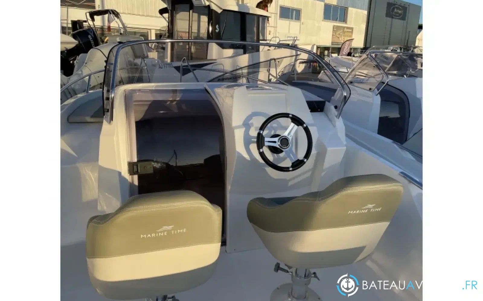 slider 3 Marine Time QX 565