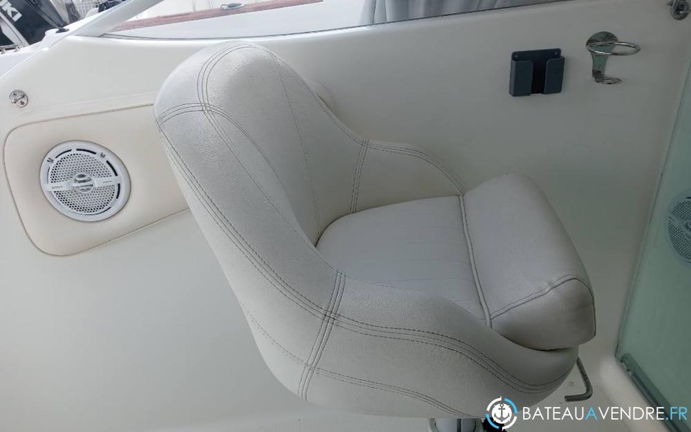 Jeanneau Leader 605 interieur photo 4