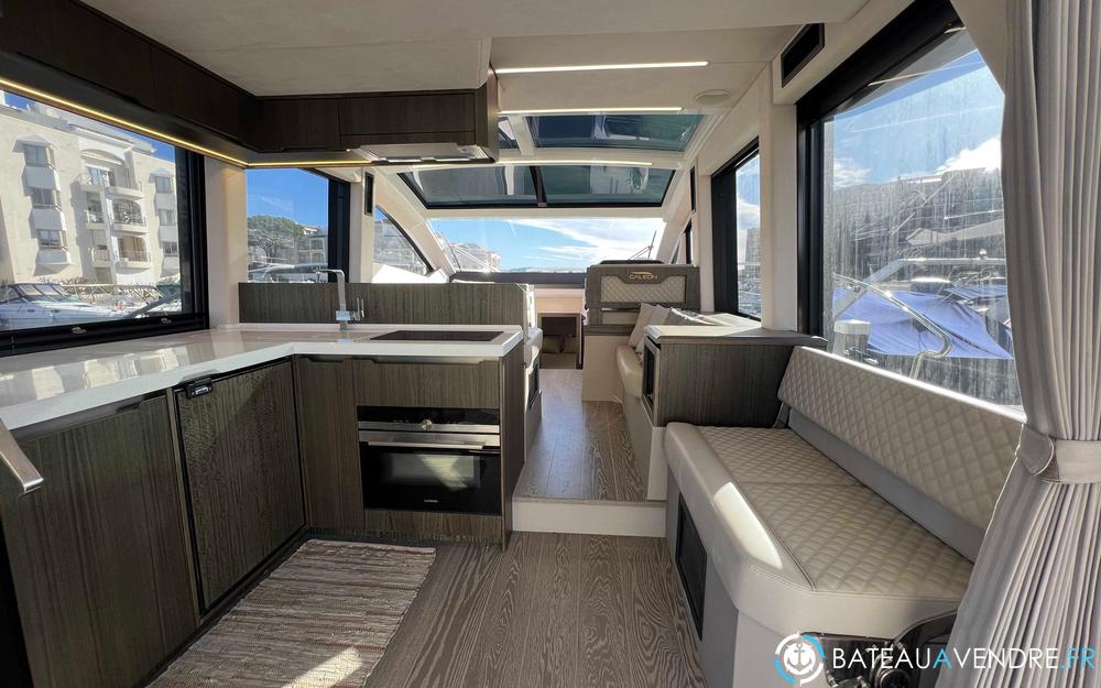 Galeon 470 Sky interieur photo 3