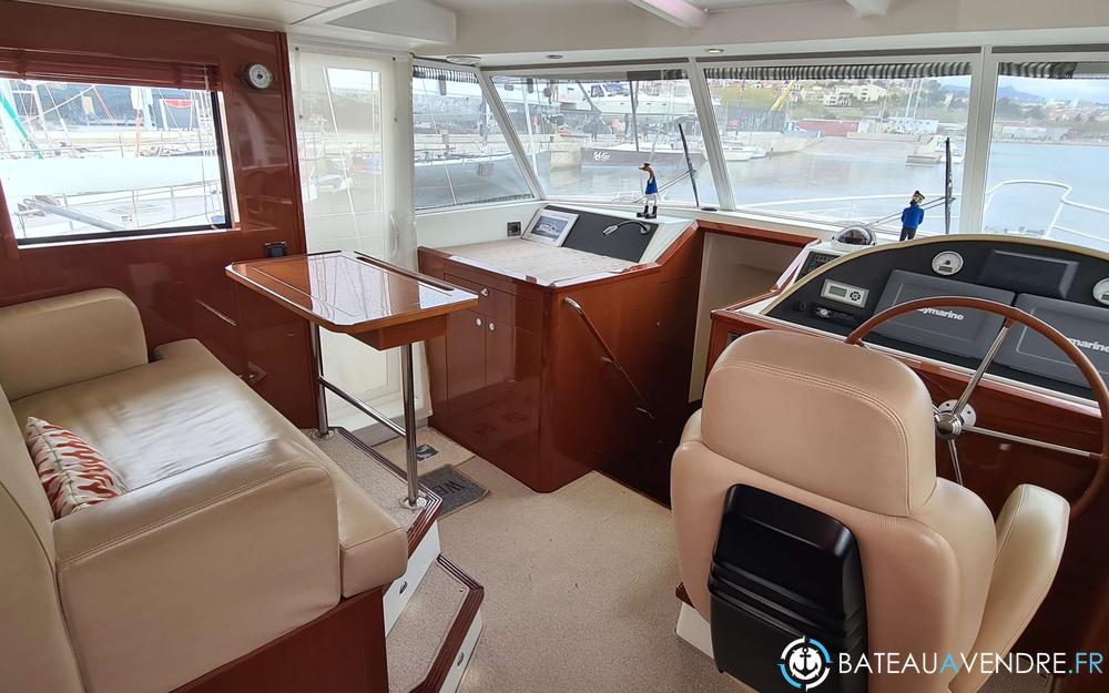 Beneteau Swift Trawler 52 electronique / cockpit photo 2