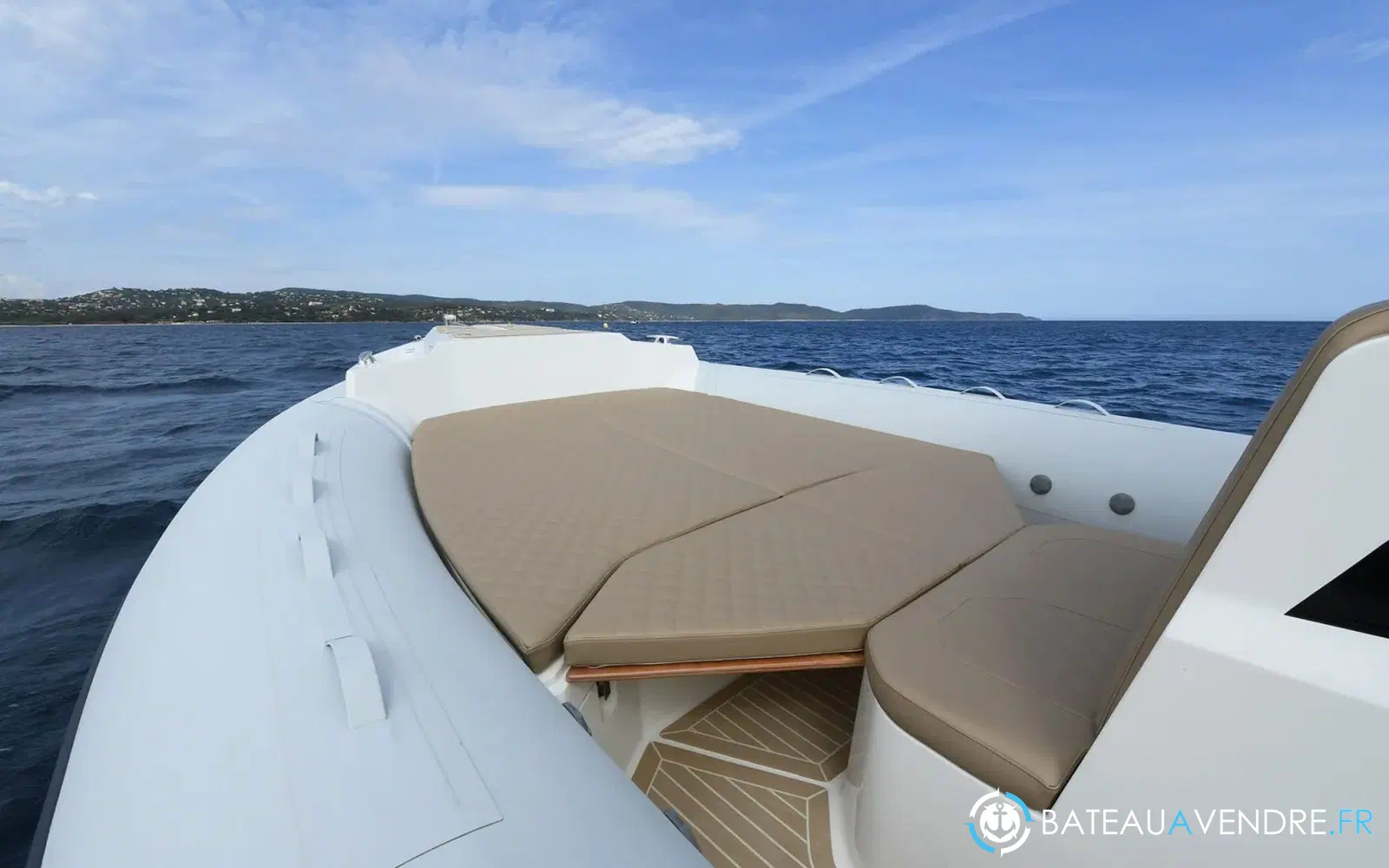 slider 4 Capelli Tempest 900 Open