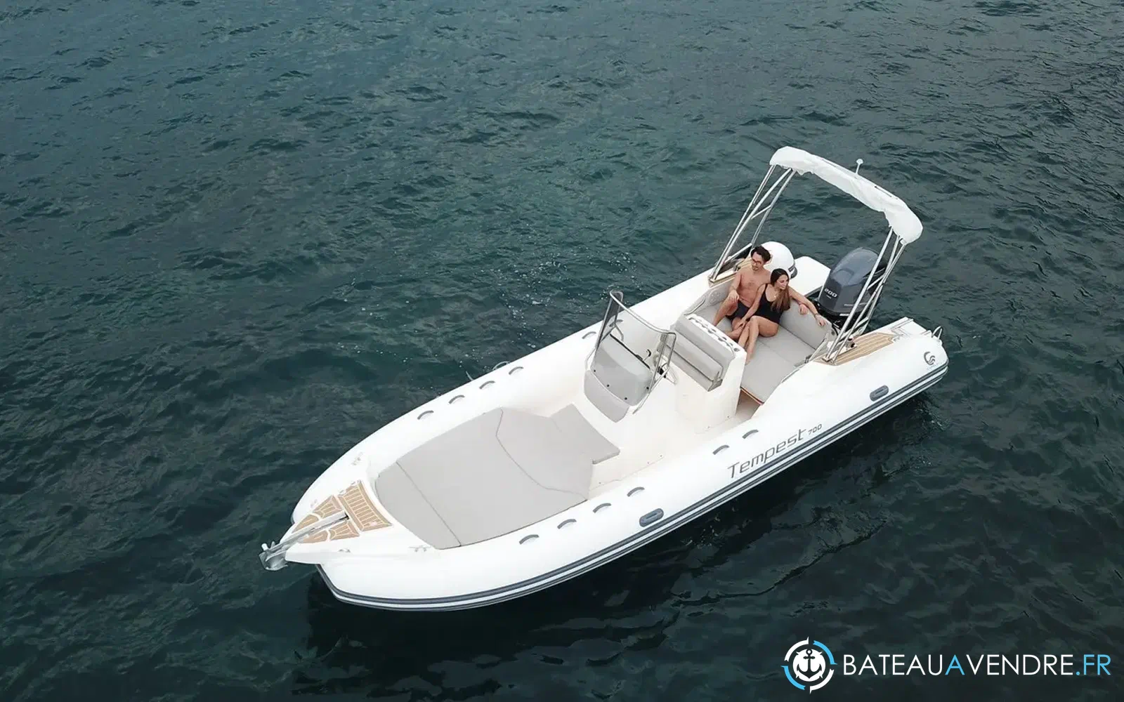 slider 1 Capelli Tempest 700