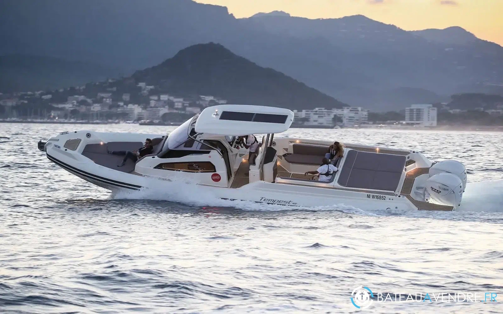 slider 0 Capelli Tempest 42