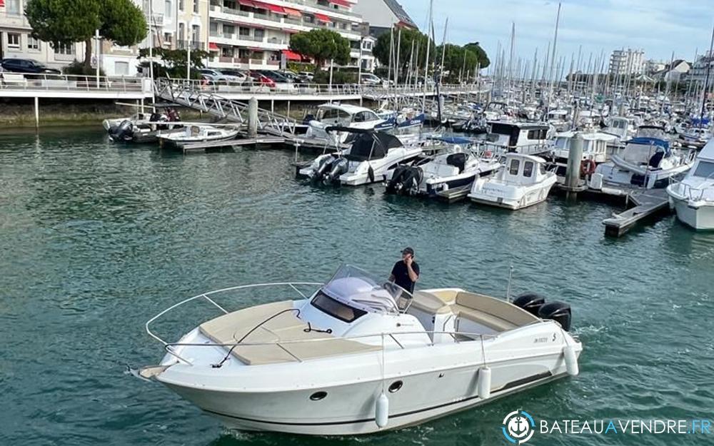 Beneteau Flyer 850 Sun Deck photo 2