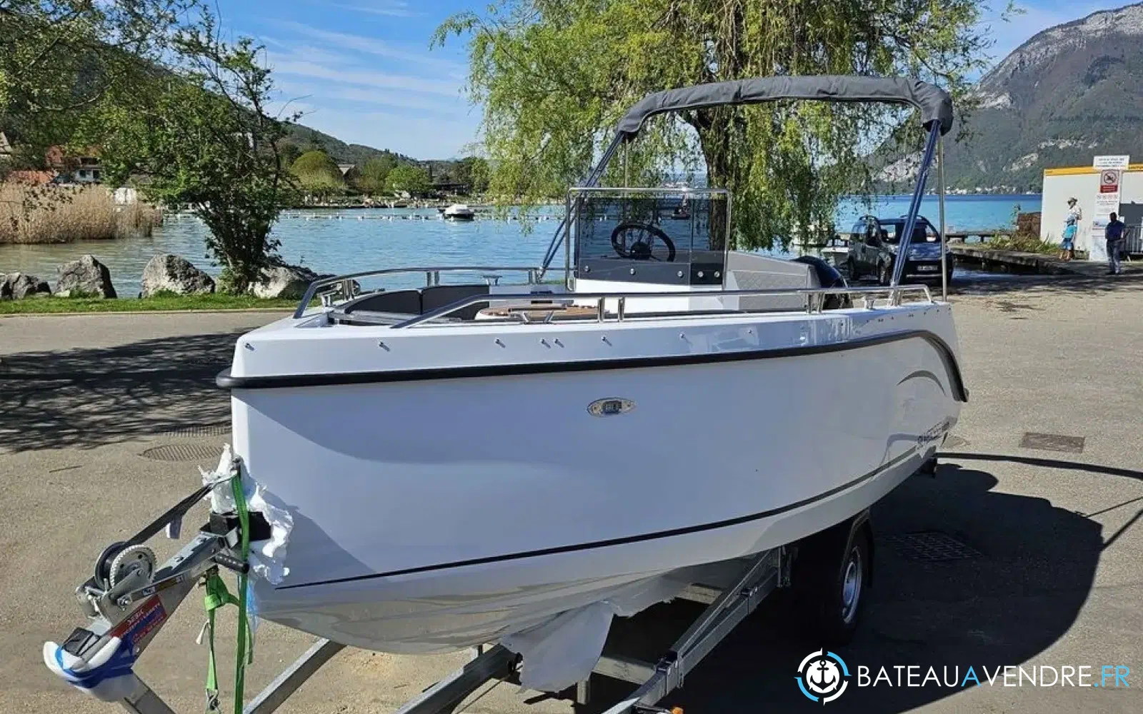 slider 1 Silver Yacht Silver 555