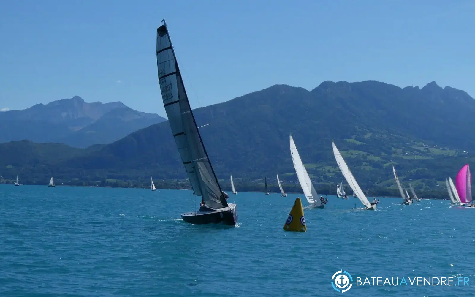 slider 2 Saturn Yachts Stinger 24.6