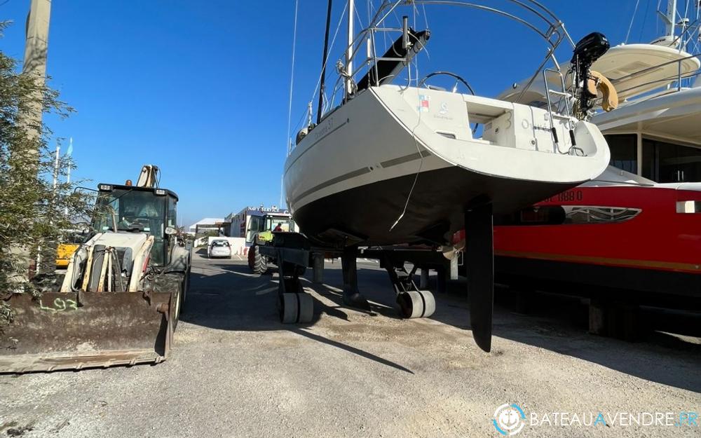 Beneteau Oceanis 37 exterieur photo 2