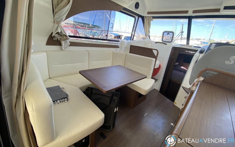 Beneteau Antares 30 Fly interieur photo 2