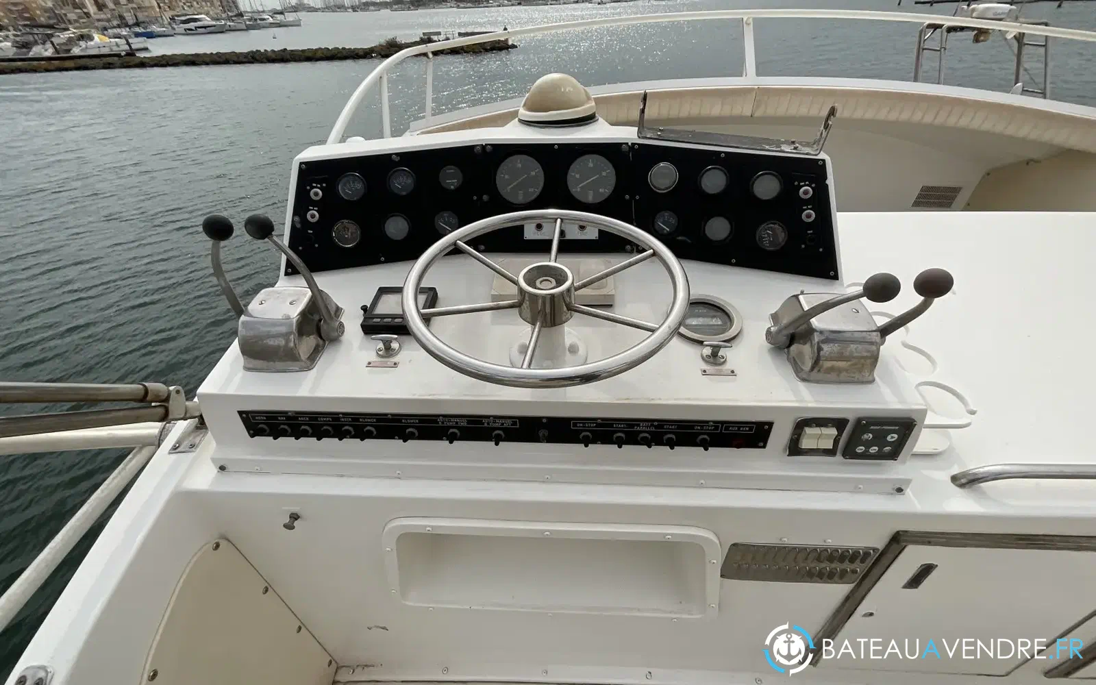 slider 15 Bertram 46.6 Convertible