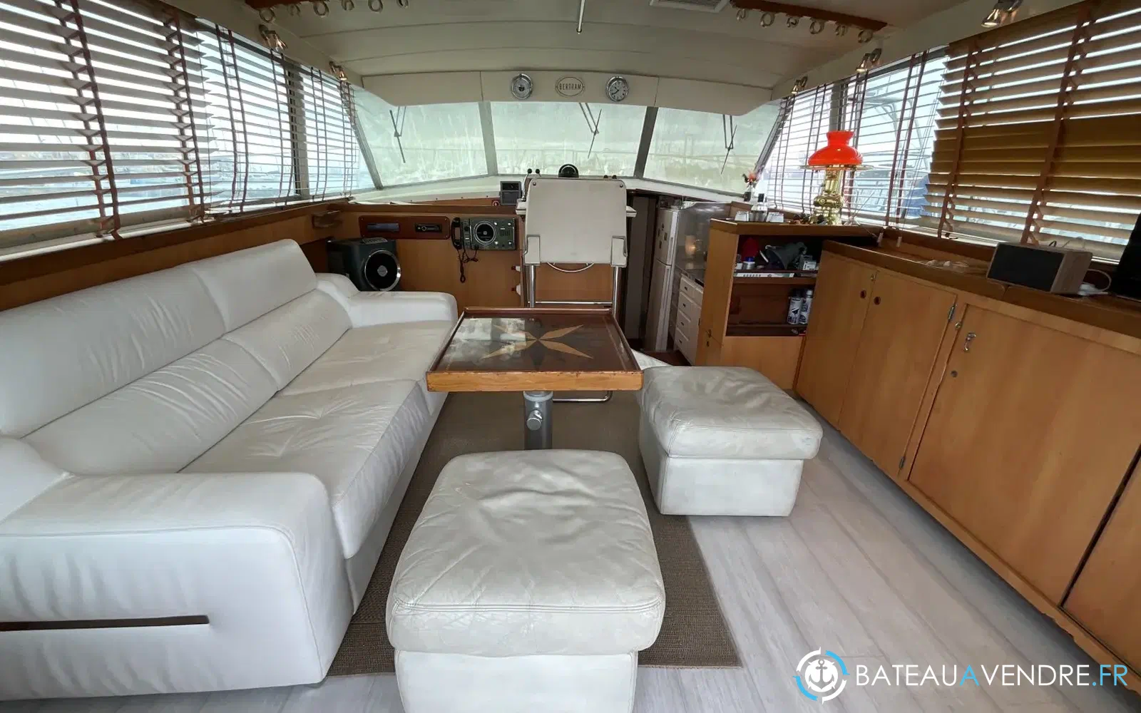 slider 16 Bertram 46.6 Convertible