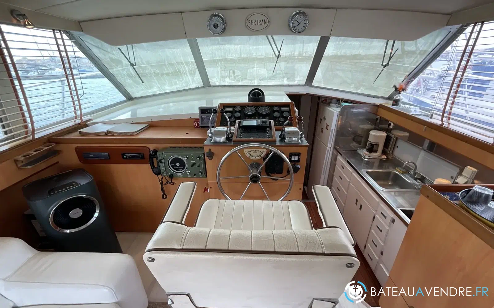 slider 18 Bertram 46.6 Convertible