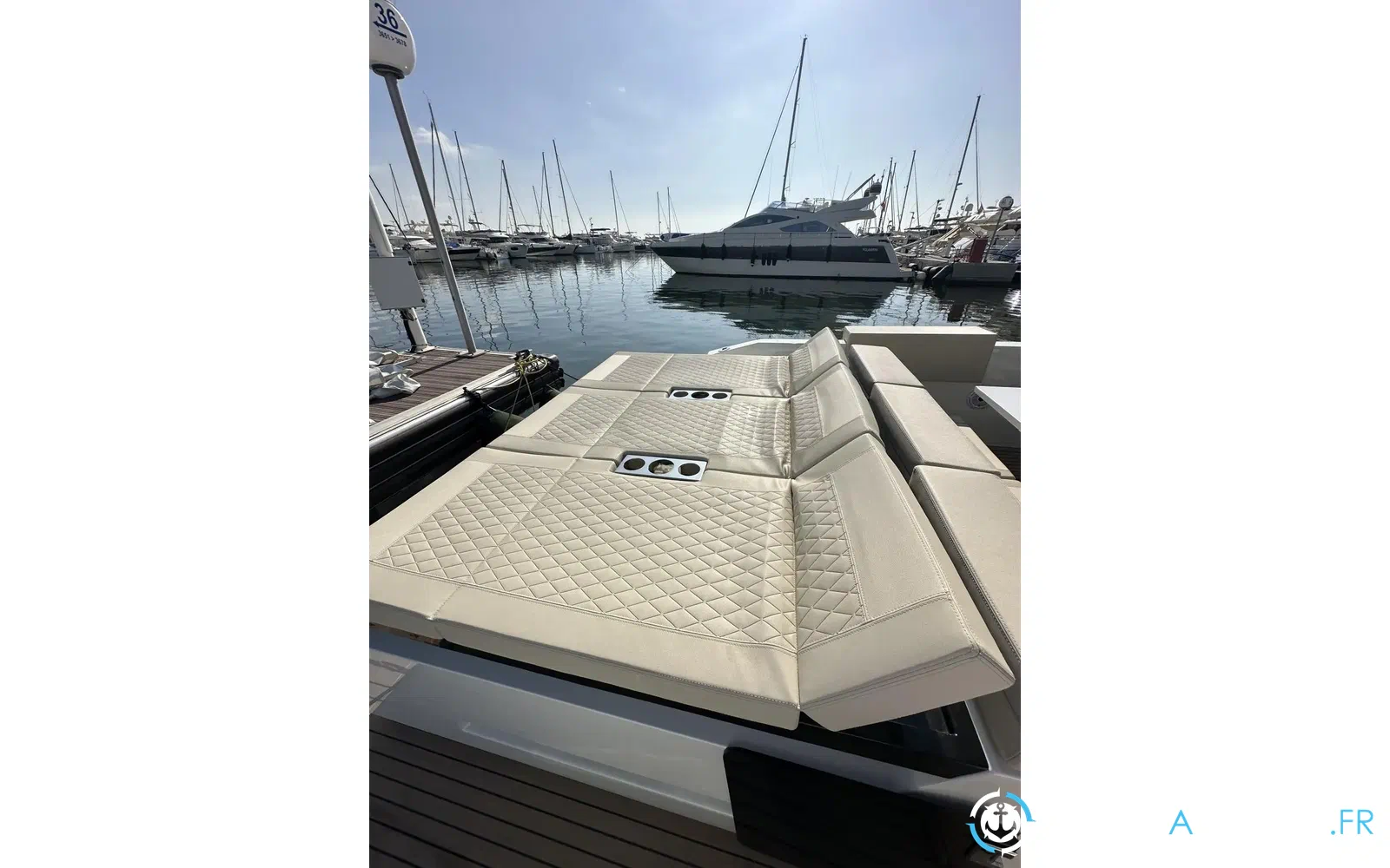 slider 3 De Antonio Yachts D34 Cruiser