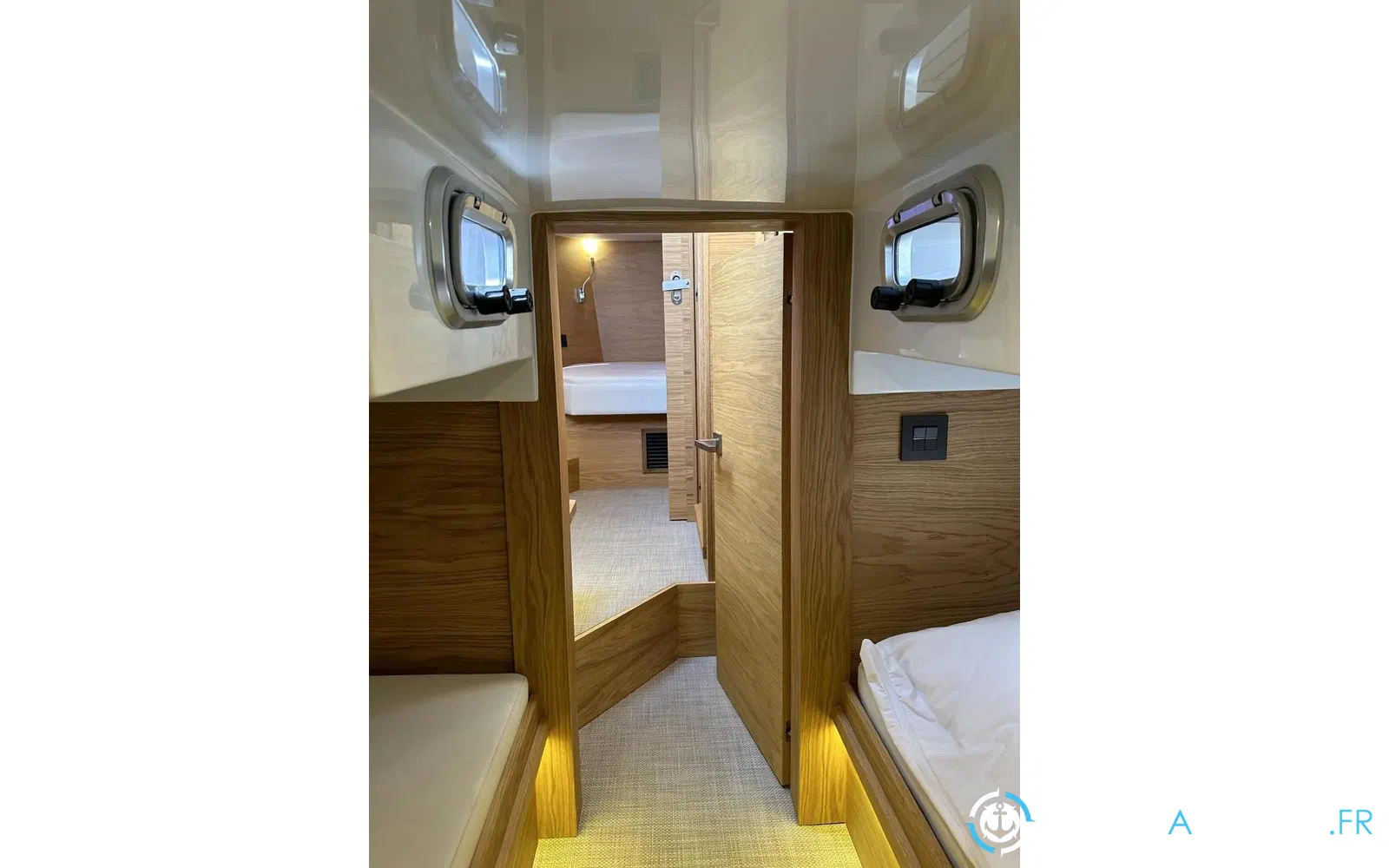 slider 8 De Antonio Yachts D34 Cruiser