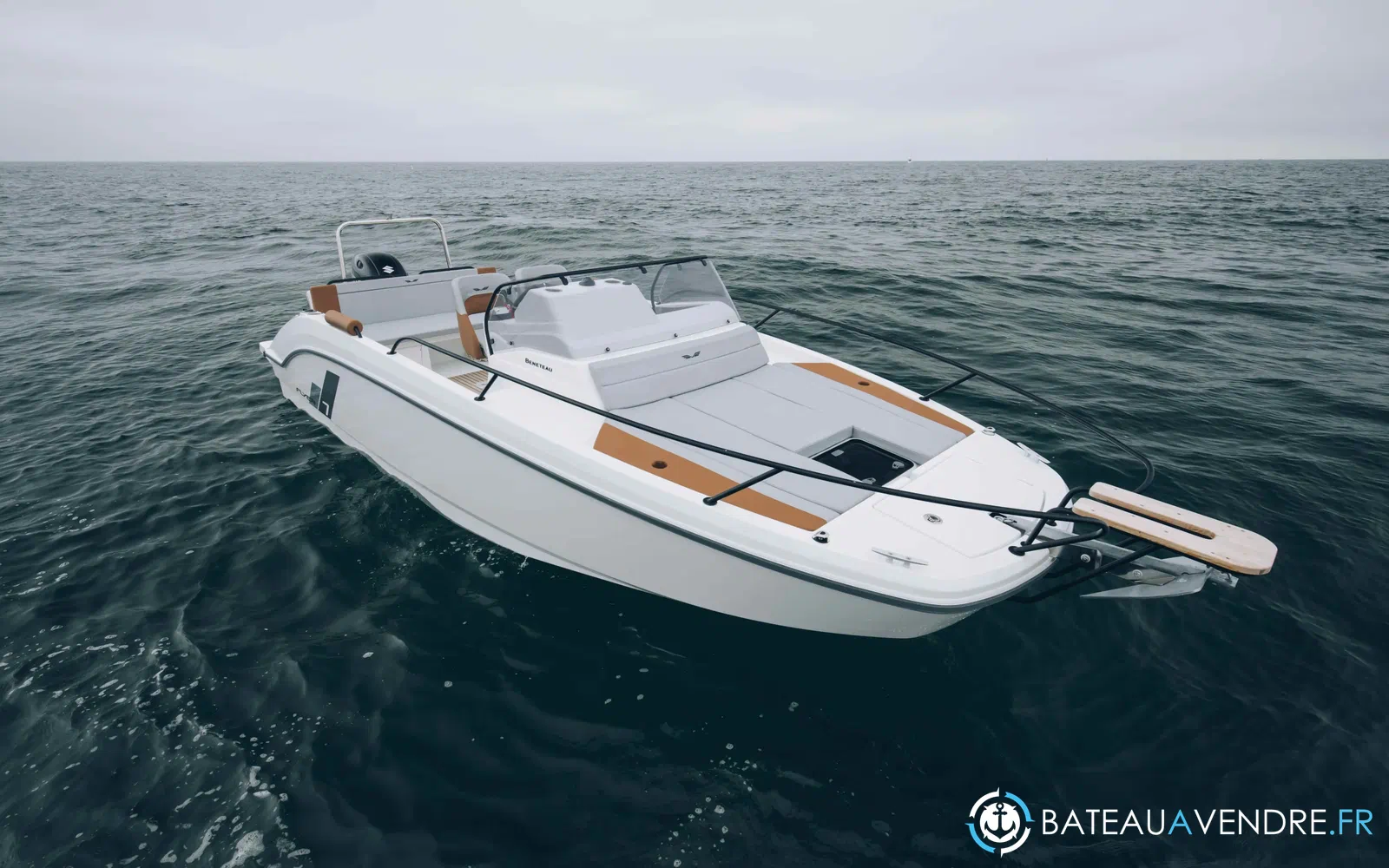 slider 1 Beneteau Flyer 7 SUNdeck