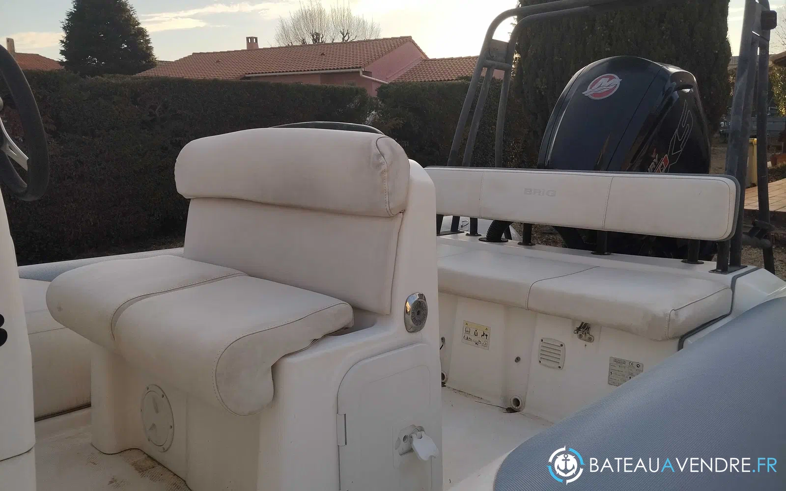 slider 5 Brig Navigator 610