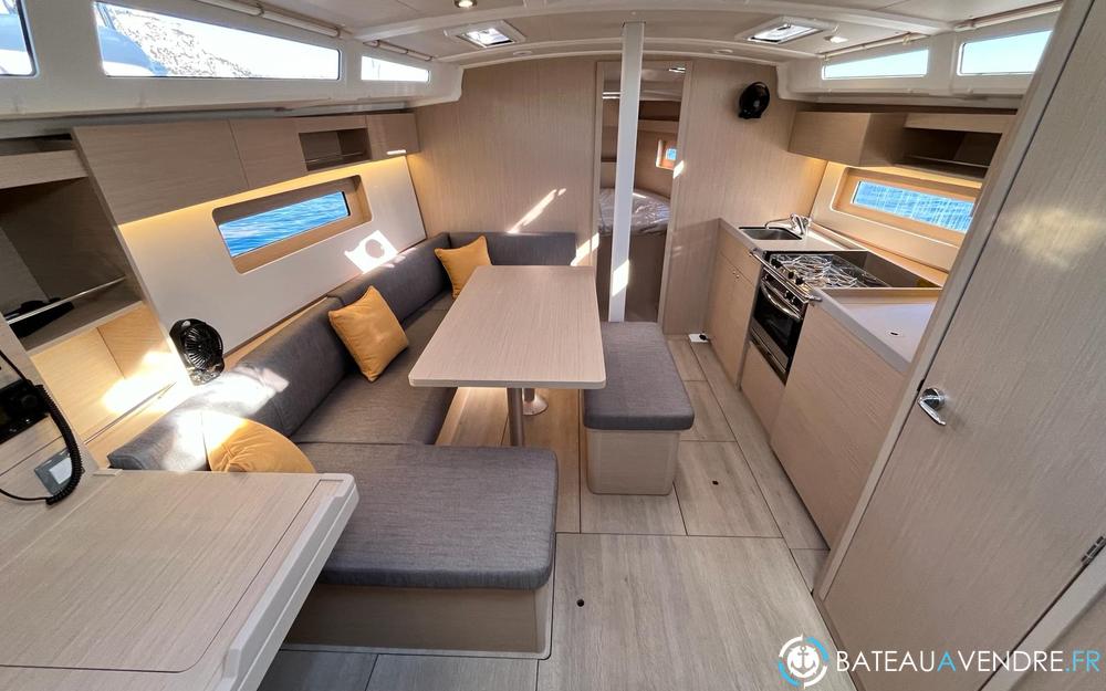 Beneteau Oceanis 37.1 interieur photo 3