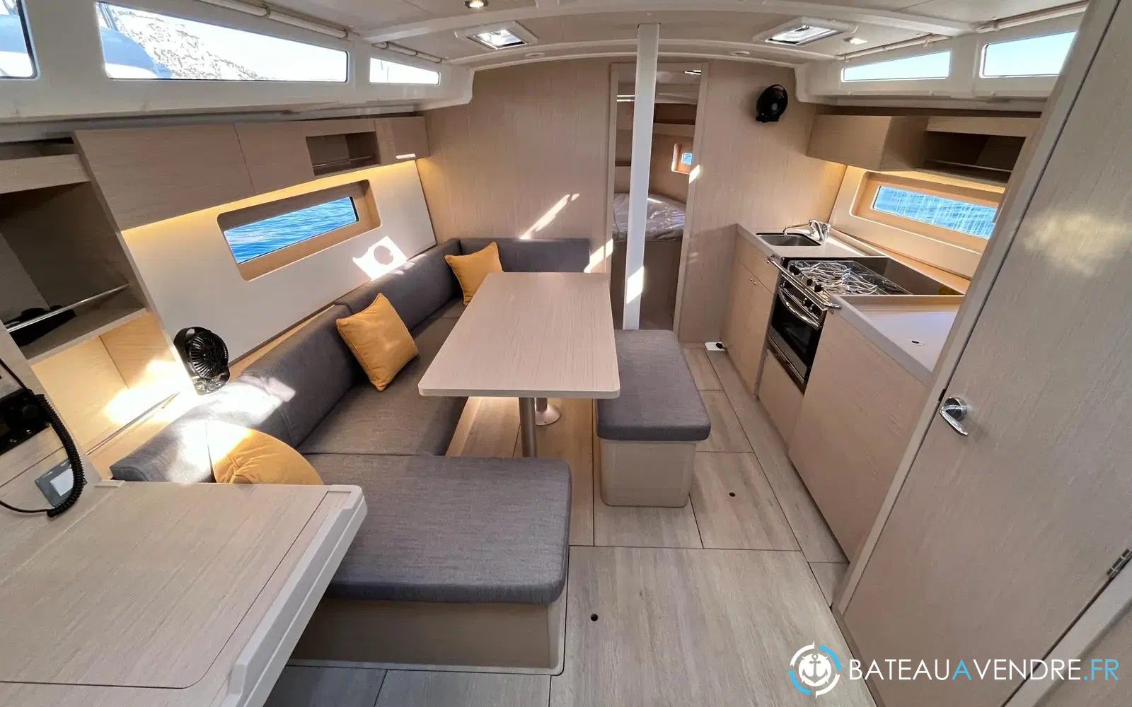slider 2 Beneteau Oceanis 37.1