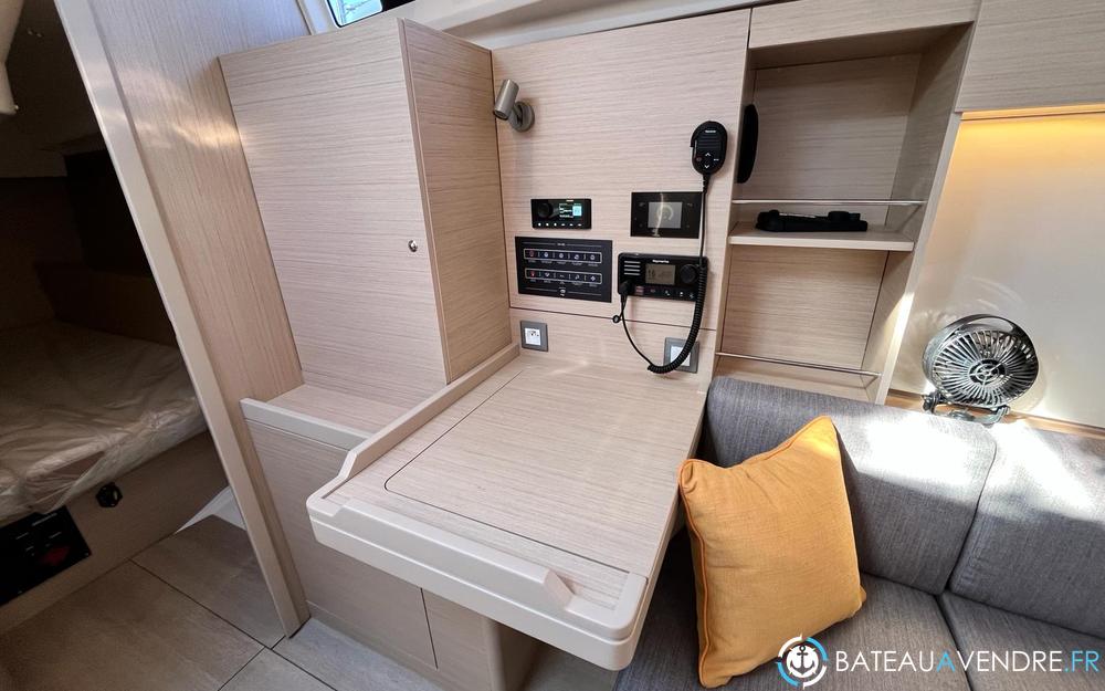 Beneteau Oceanis 37.1 interieur photo 4