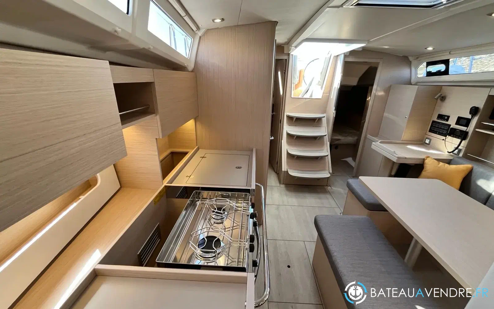 slider 5 Beneteau Oceanis 37.1