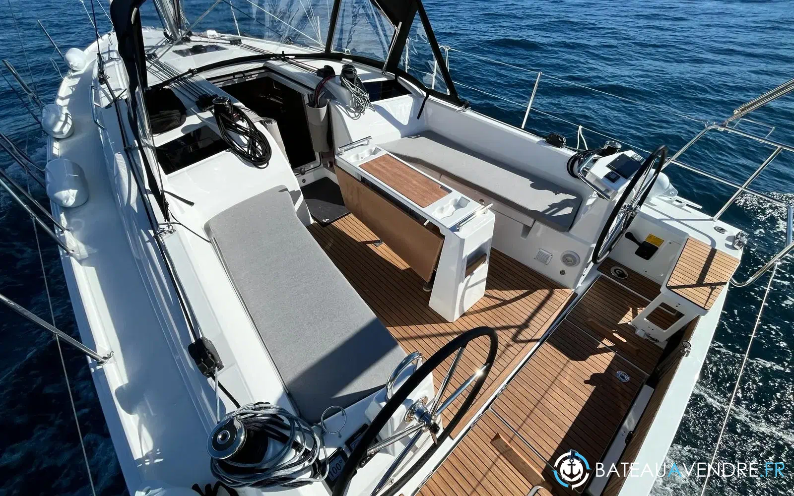 slider 8 Beneteau Oceanis 37.1