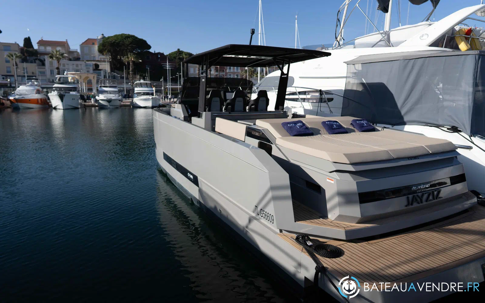 slider 6 De Antonio Yachts D36 Open