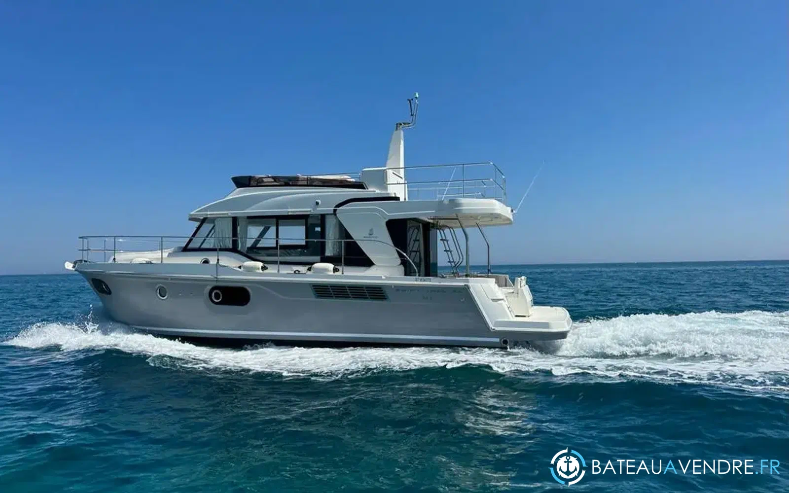 slider 0 Beneteau Swift Trawler 41 Fly