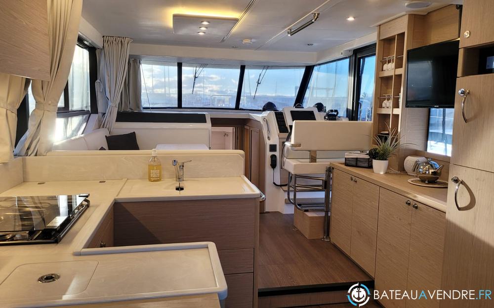 Beneteau Swift Trawler 41 Fly cuisine / salle de bain photo 3