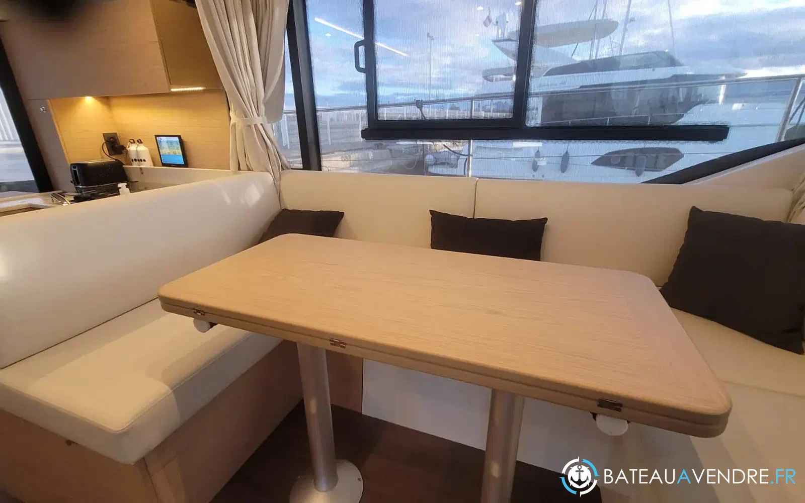 slider 4 Beneteau Swift Trawler 41 Fly