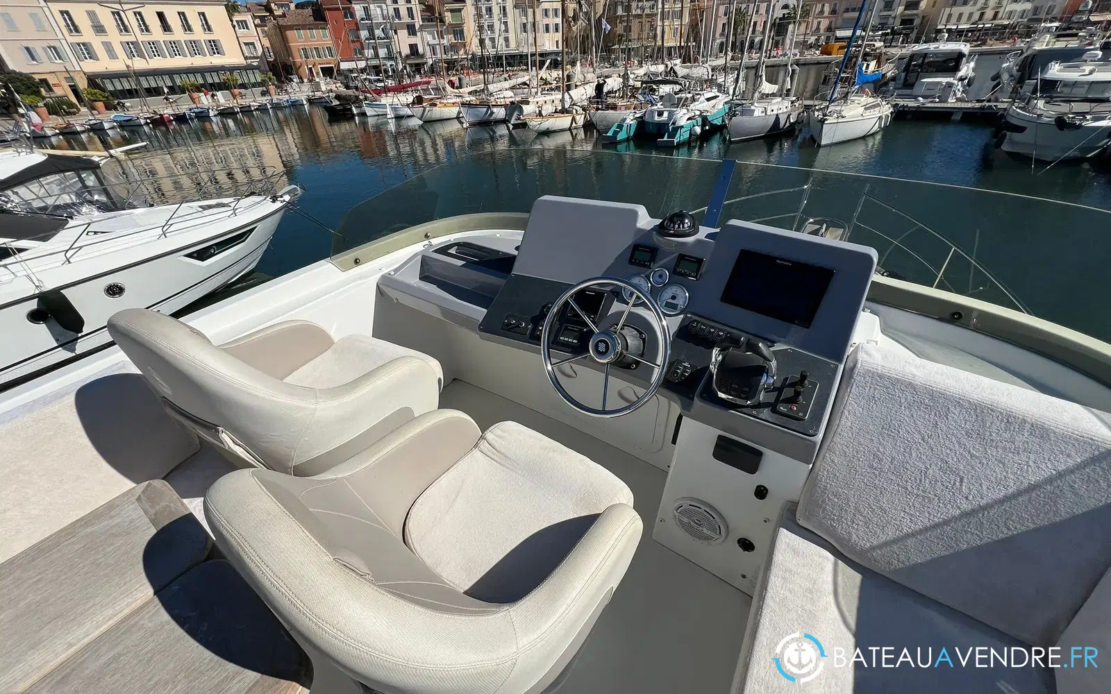 slider 11 Beneteau Swift Trawler 44