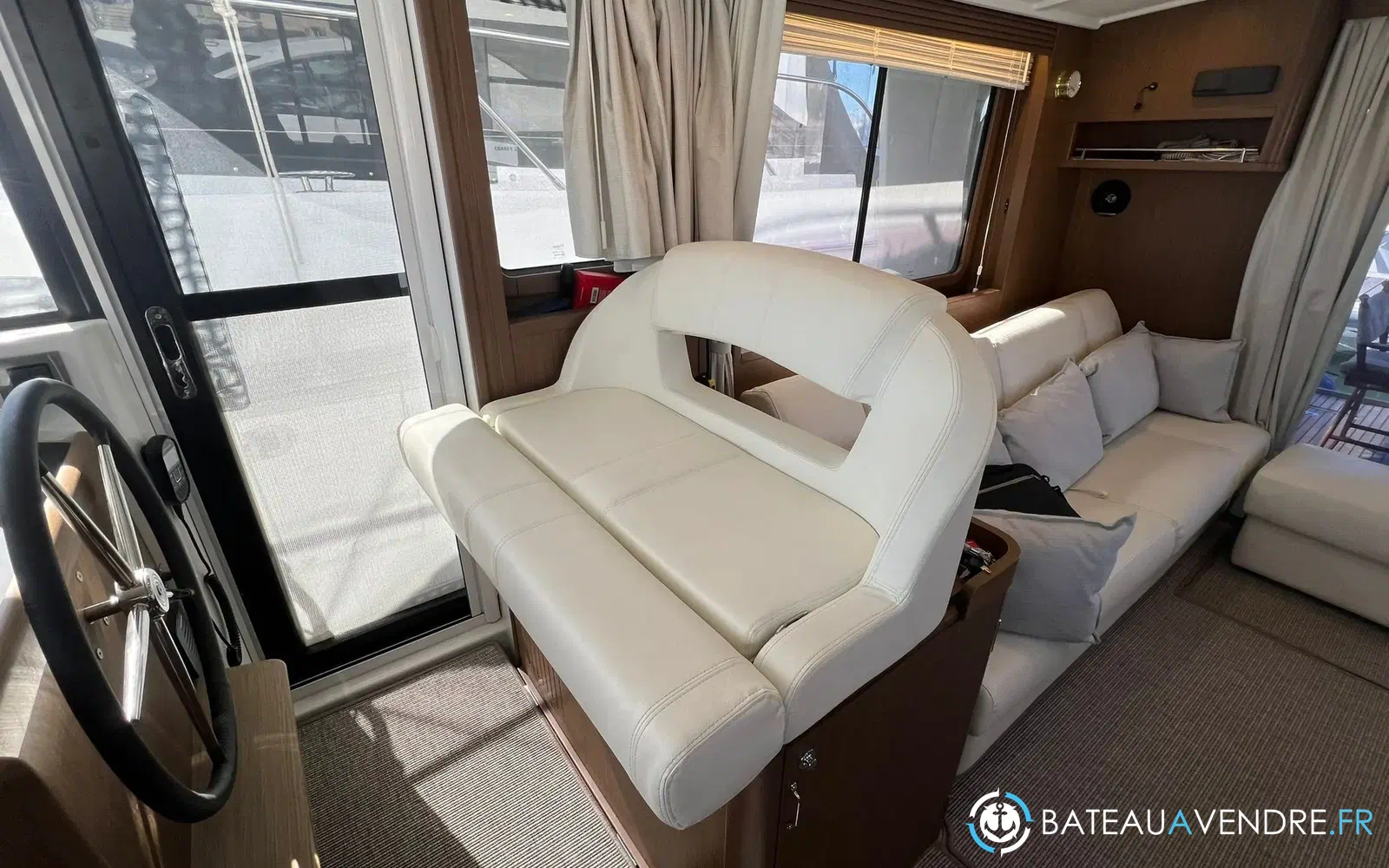 slider 20 Beneteau Swift Trawler 44