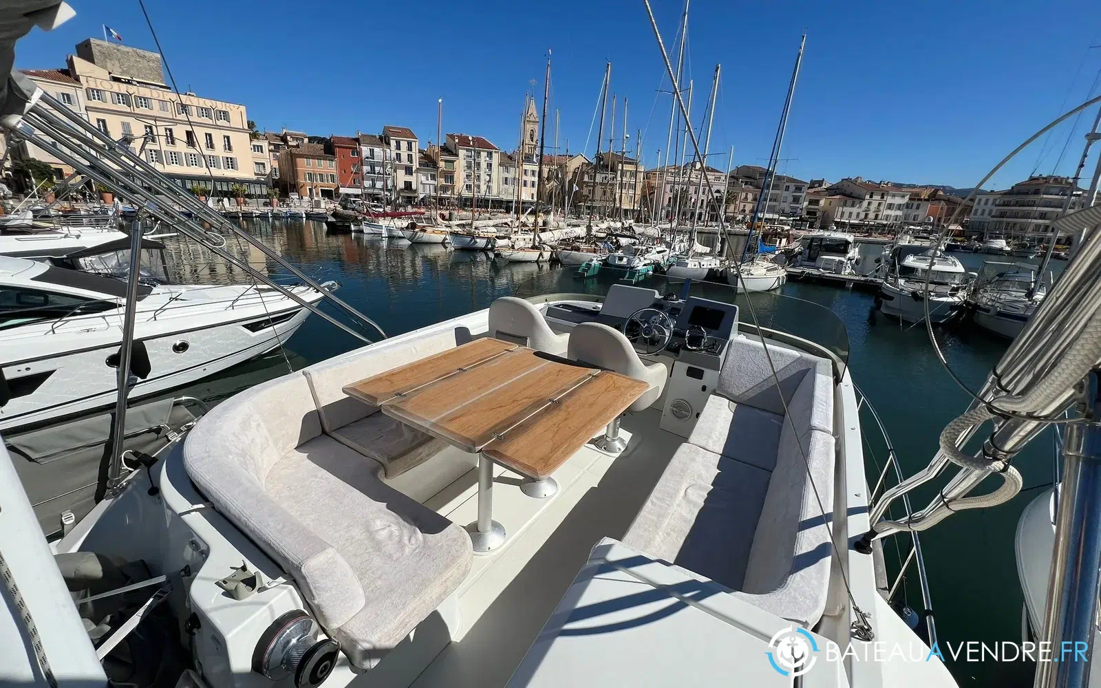 slider 6 Beneteau Swift Trawler 44