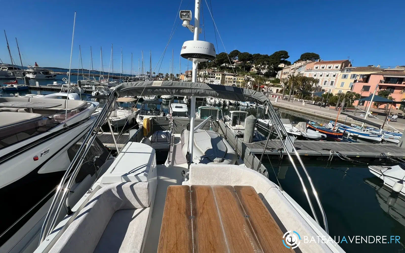 slider 7 Beneteau Swift Trawler 44