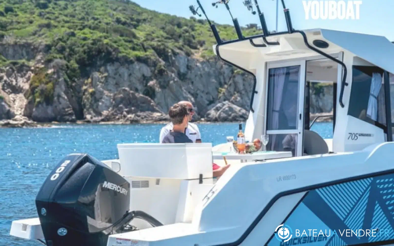 slider 3 Quicksilver Activ 705 Pilothouse