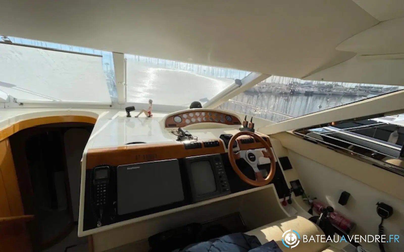 slider 10 Fairline Squadron 56