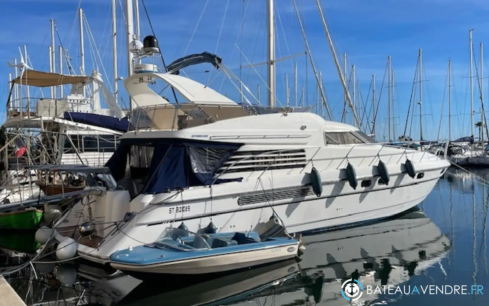 slider 1 Fairline Squadron 56