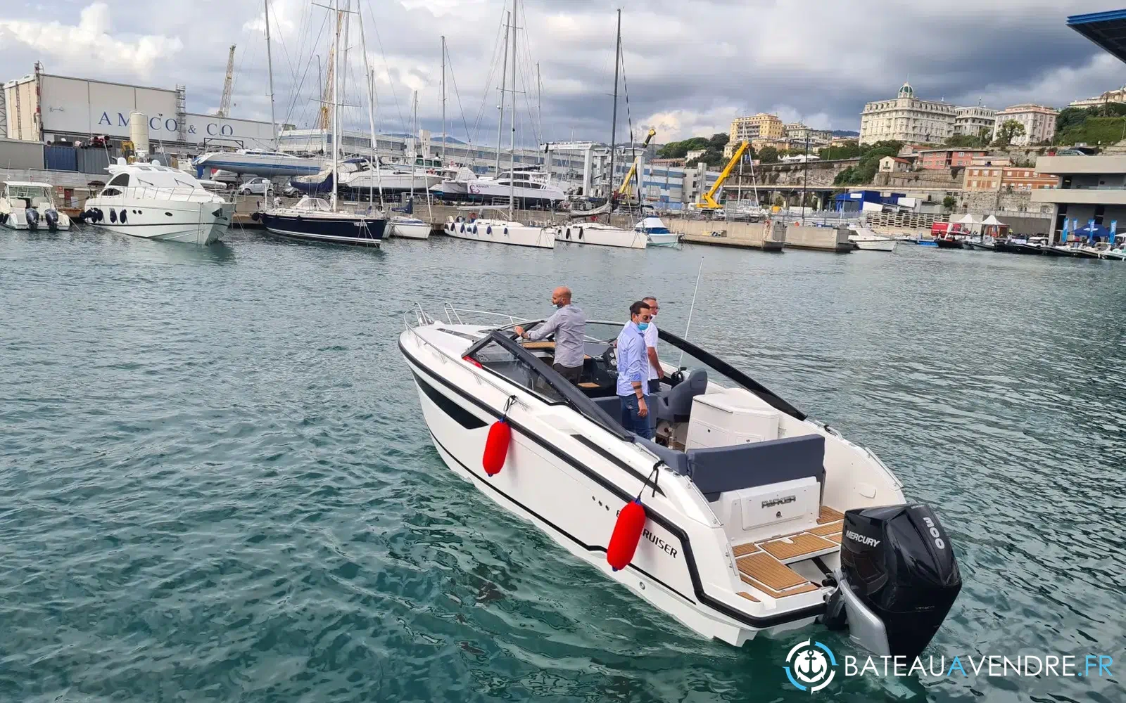 slider 0 Parker 800 Cruiser