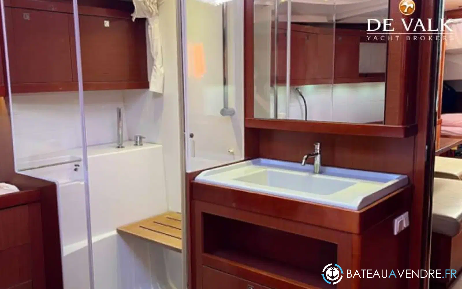 slider 33 Beneteau Oceanis 48
