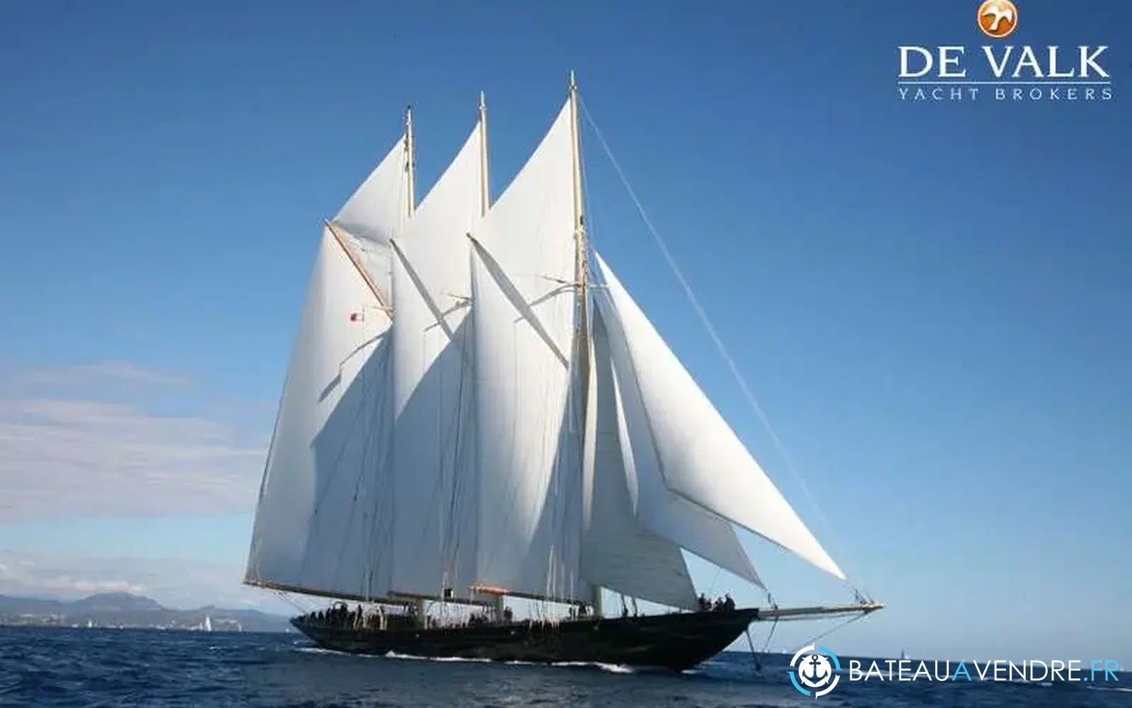 slider 0 Van Der Graaf Classic Schooner