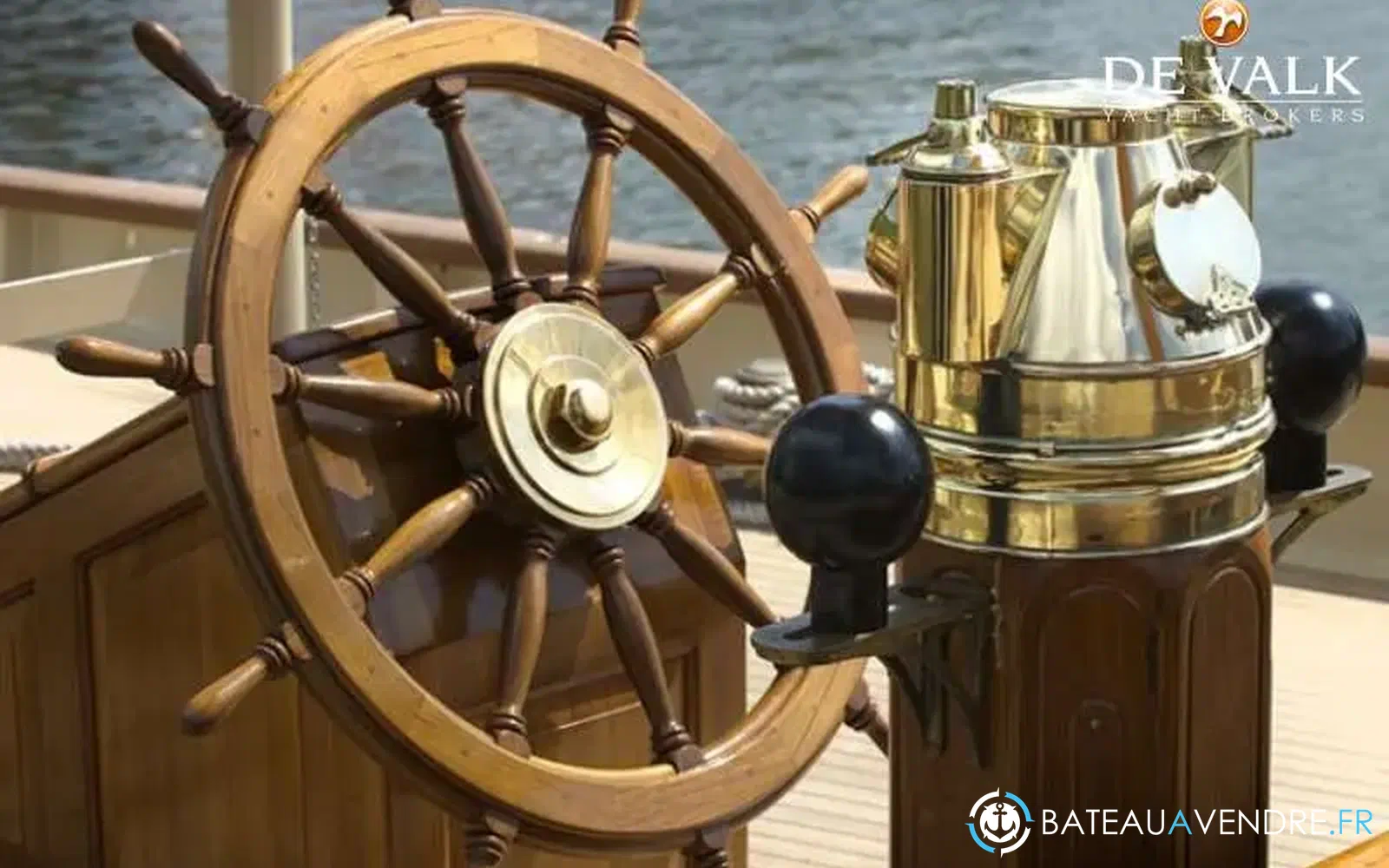 slider 10 Van Der Graaf Classic Schooner