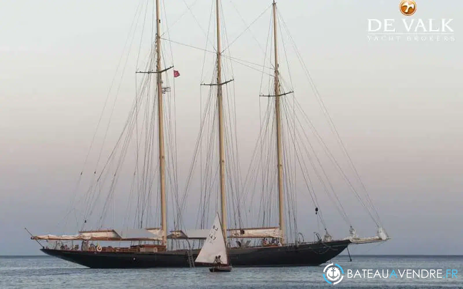 slider 4 Van Der Graaf Classic Schooner