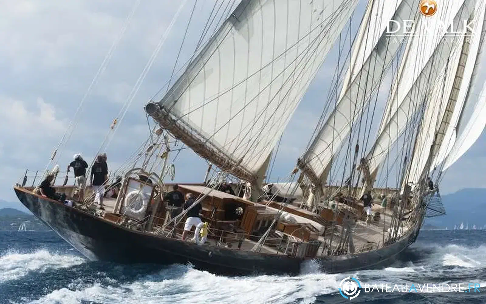 slider 5 Van Der Graaf Classic Schooner