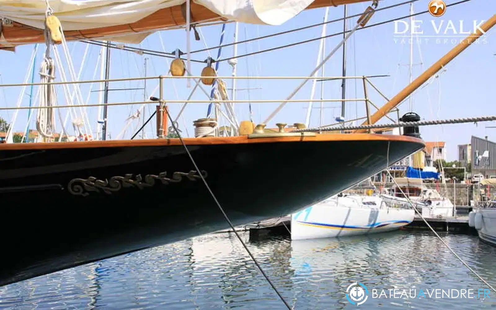 slider 8 Van Der Graaf Classic Schooner