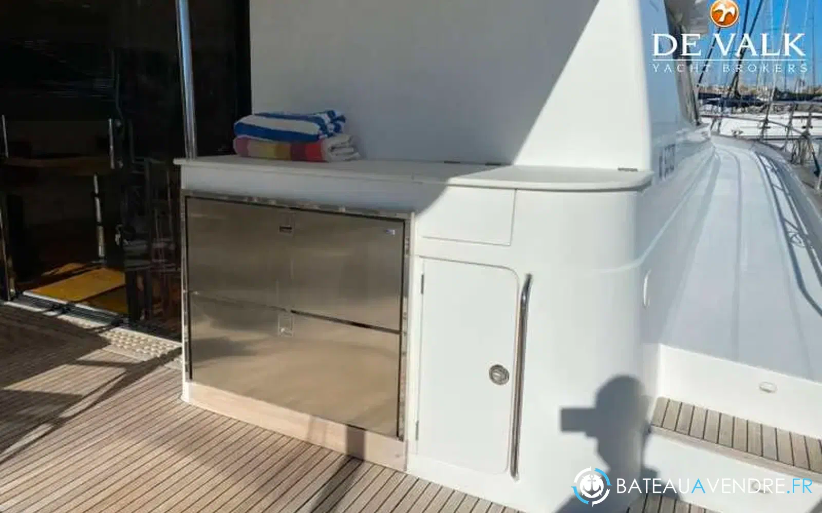 slider 10 Fountaine Pajot Queensland 55