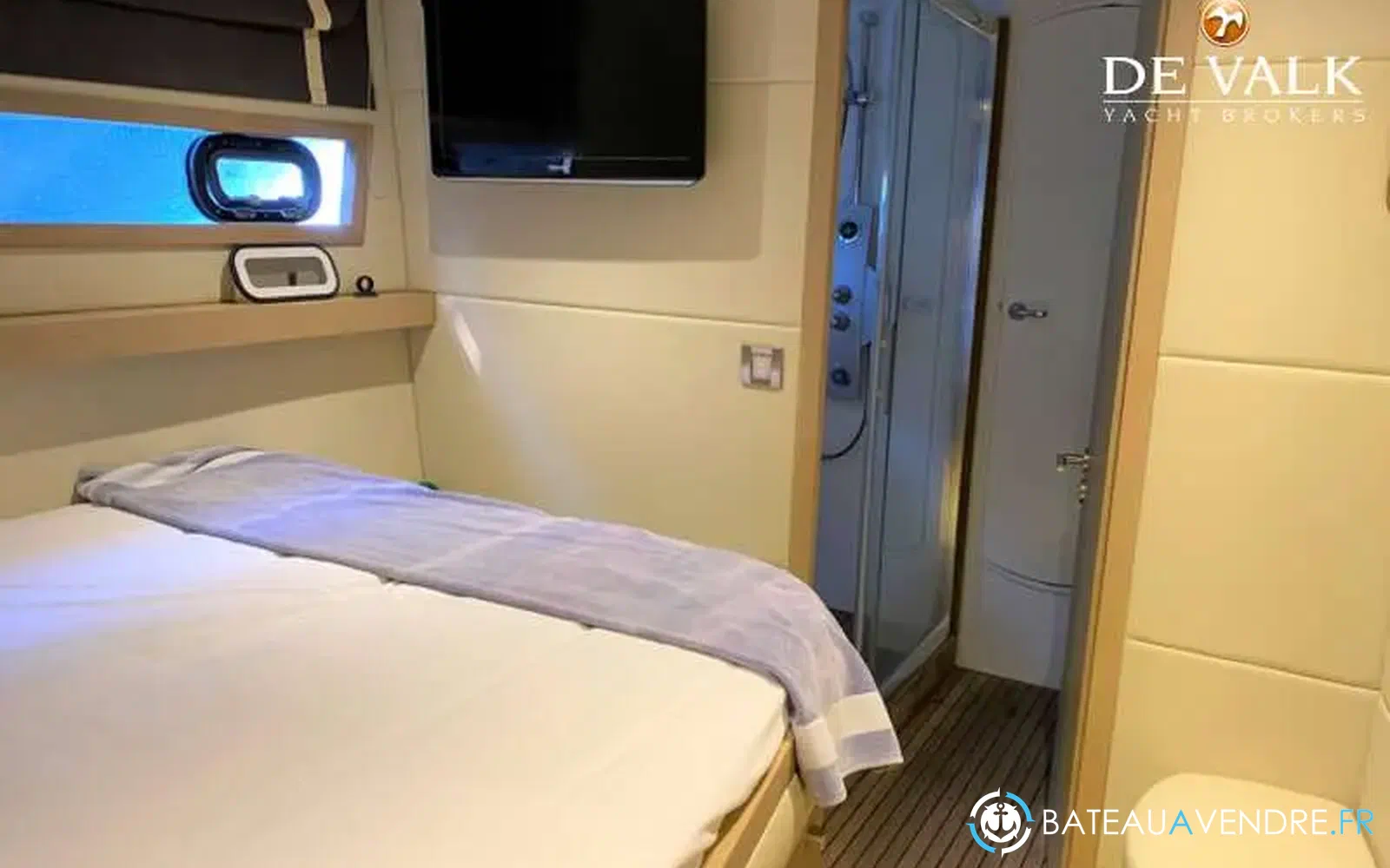 slider 20 Fountaine Pajot Queensland 55