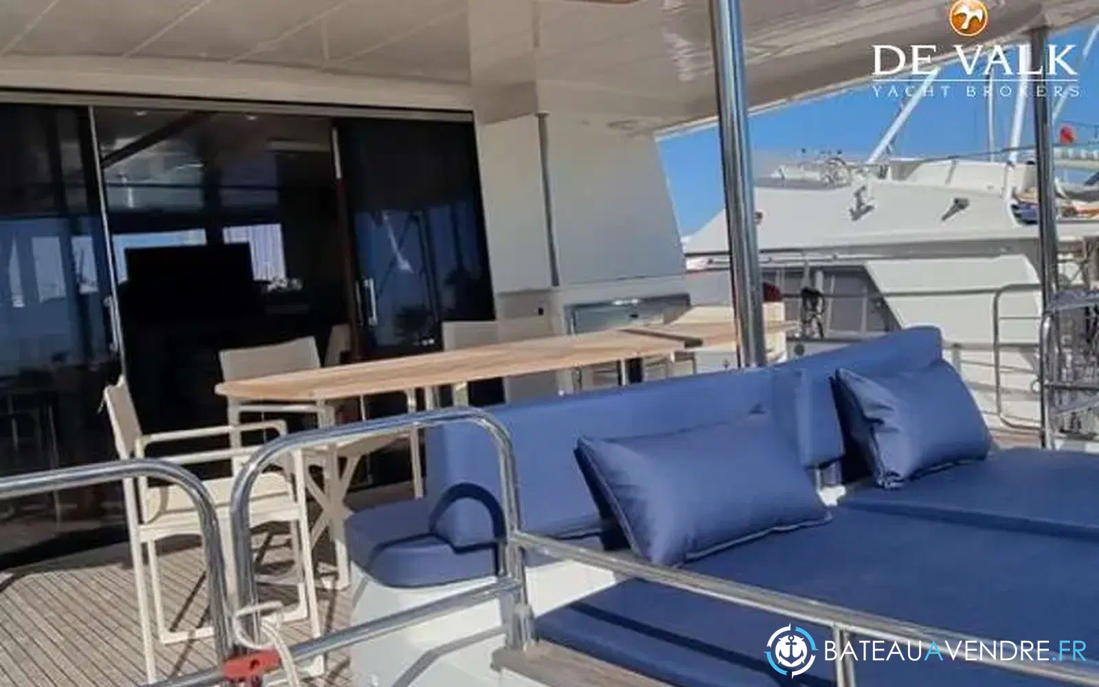 slider 5 Fountaine Pajot Queensland 55